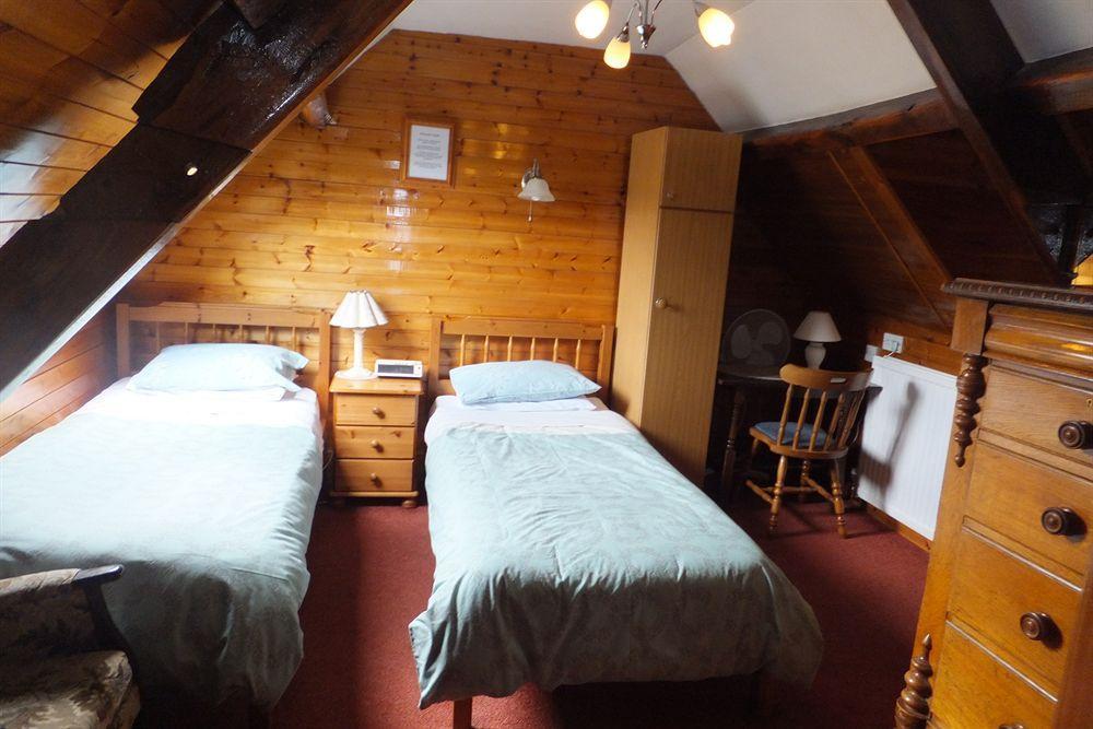 Old Castle Farm Guest House Brecon Exterior foto